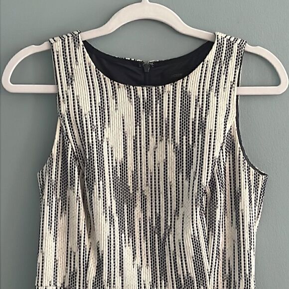 J. Crew beautiful sleeveless textured black & cream midi dress Women’s 4 - Picture 3 of 15